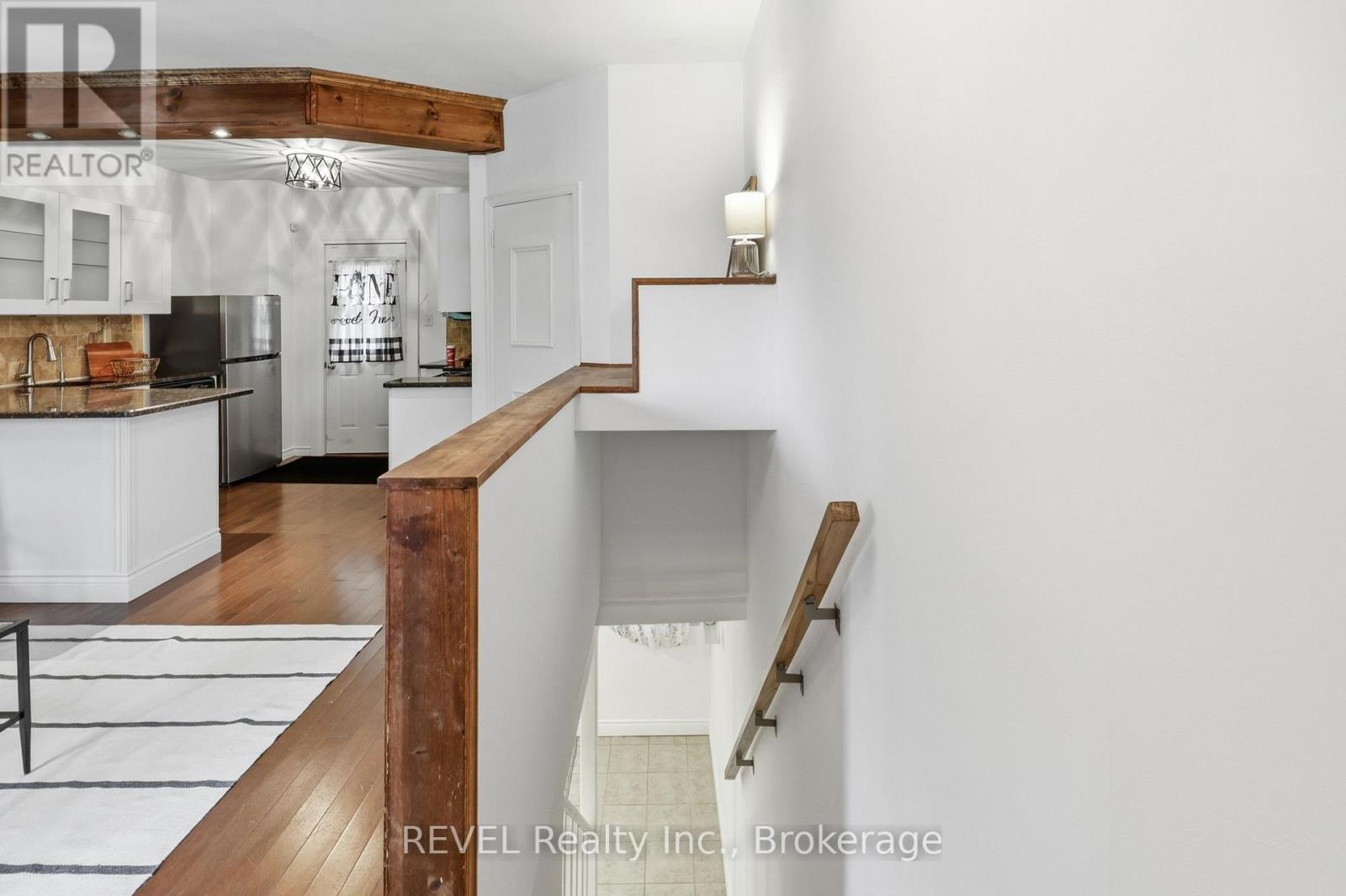 128 ROBERT STREET - 16