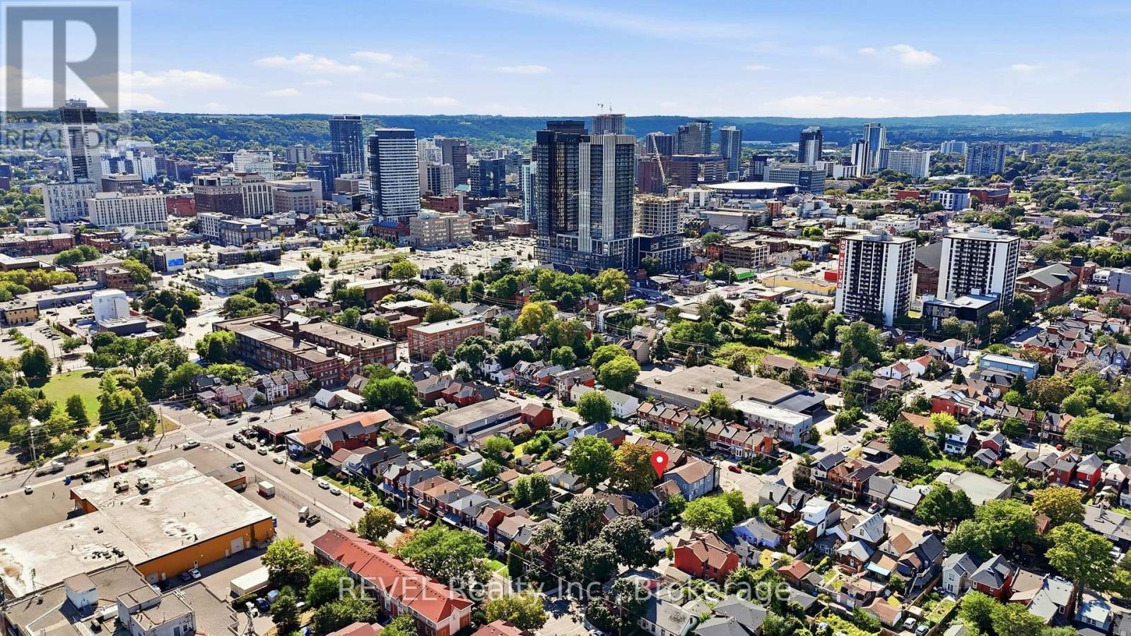 128 ROBERT STREET - 31