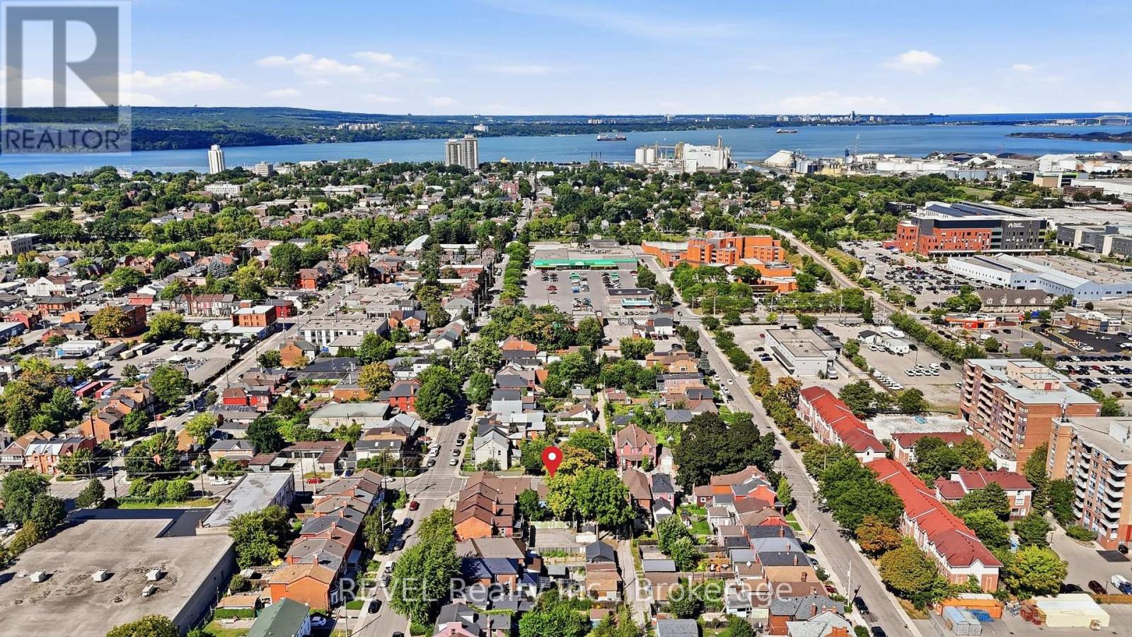 128 ROBERT STREET - 33