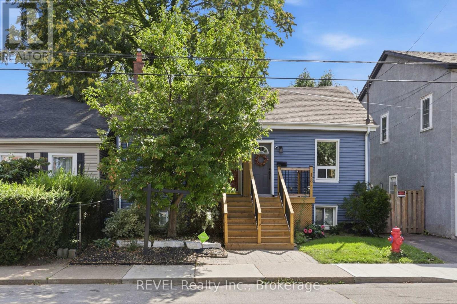 128 ROBERT STREET - 4