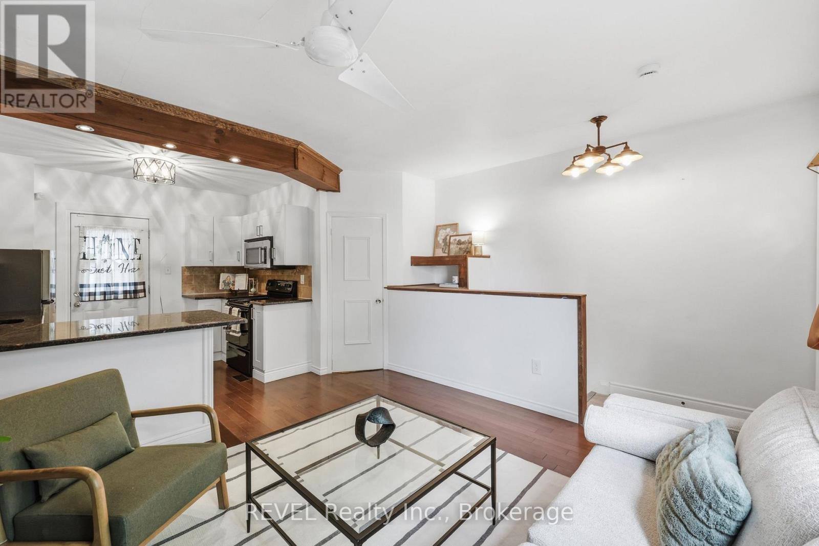 128 ROBERT STREET - 8
