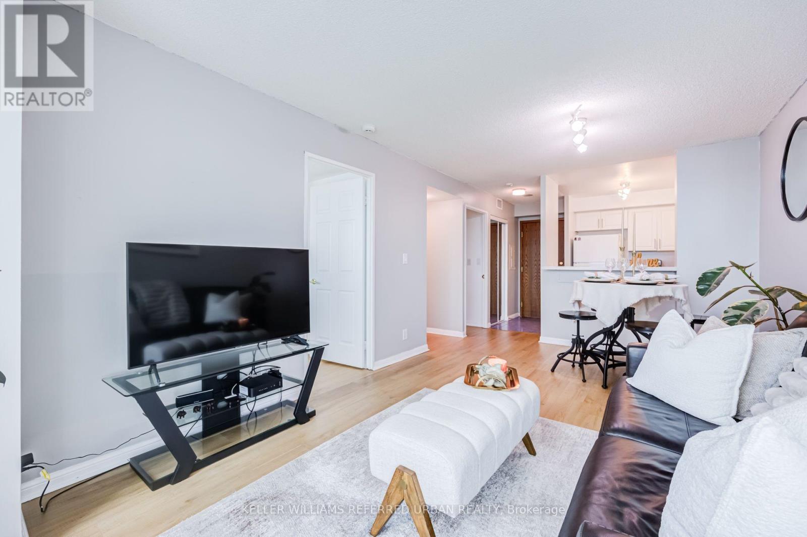 #1908 11 LEE CENTRE DRIVE - Image 11