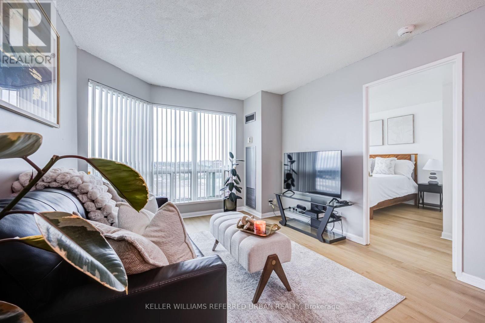 #1908 11 LEE CENTRE DRIVE - Image 5