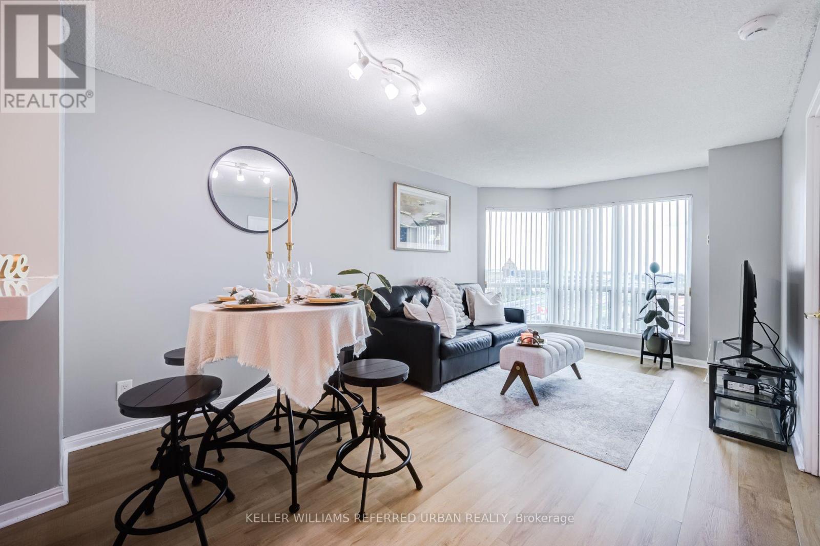 #1908 11 LEE CENTRE DRIVE - 4
