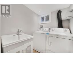 15 Delroy Drive, Toronto, ON M8Y1M8 Photo 24