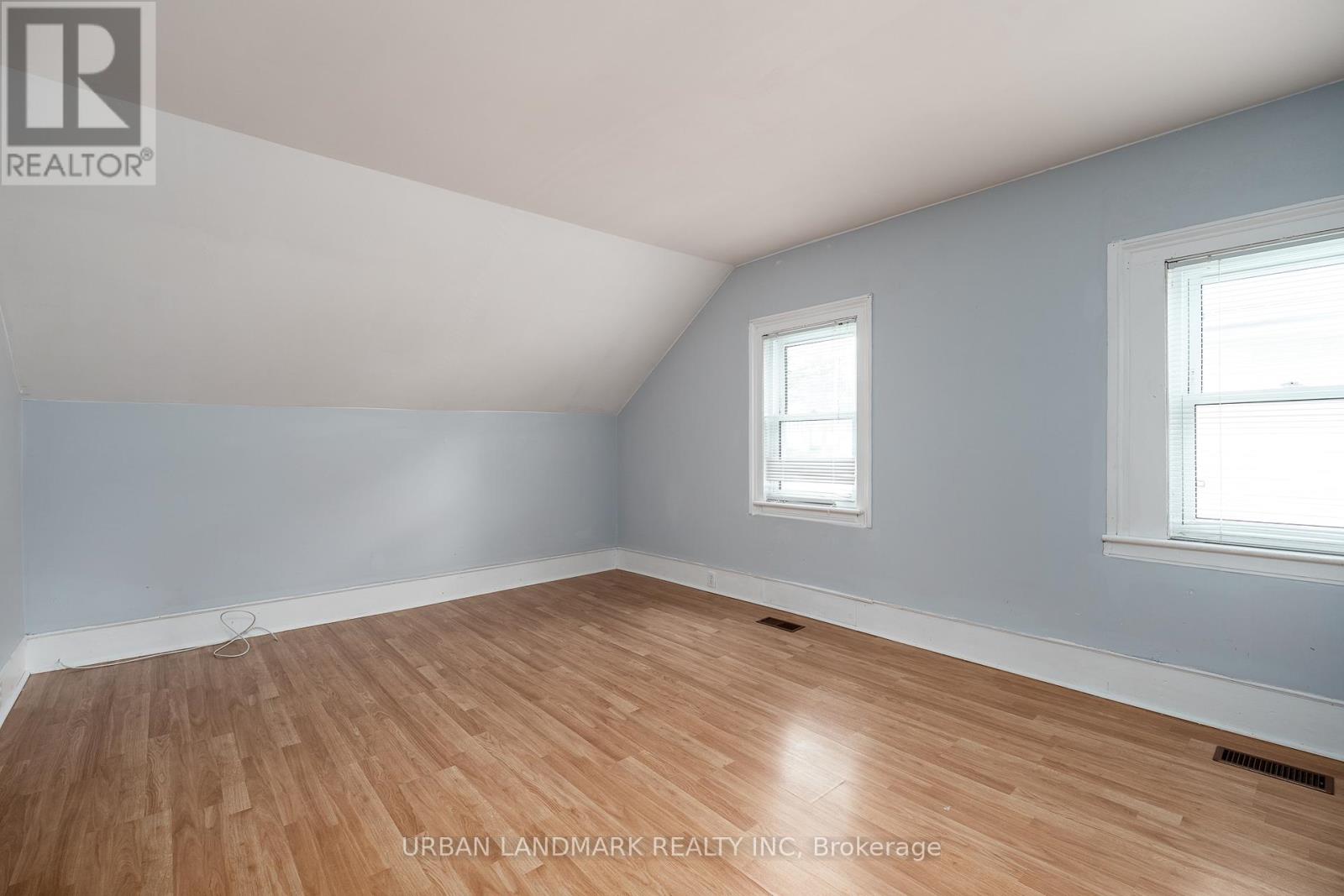 136 ST LAWRENCE STREET - 17