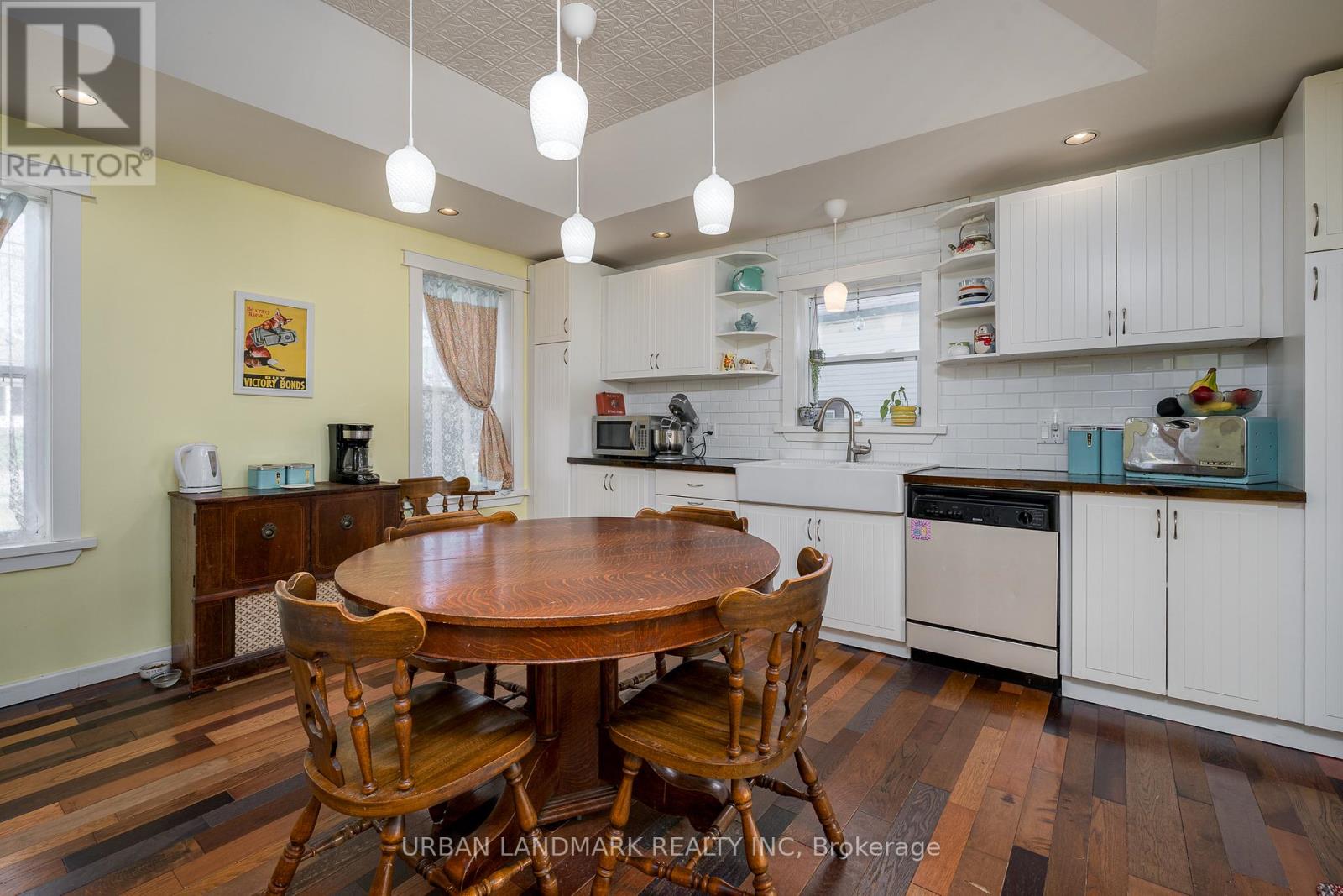 225 ST LAWRENCE STREET W - Image 17