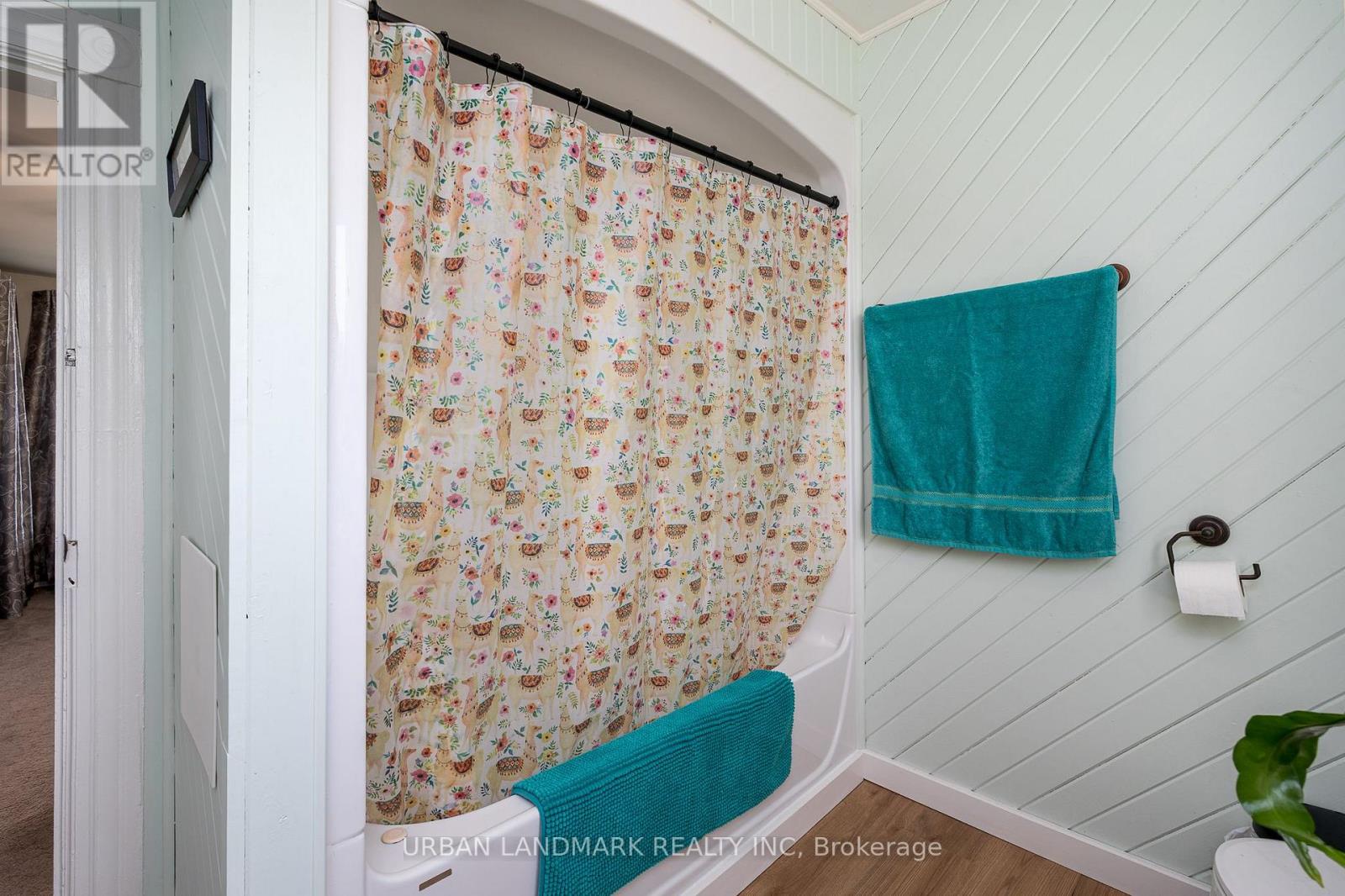 225 ST LAWRENCE STREET W - Image 31