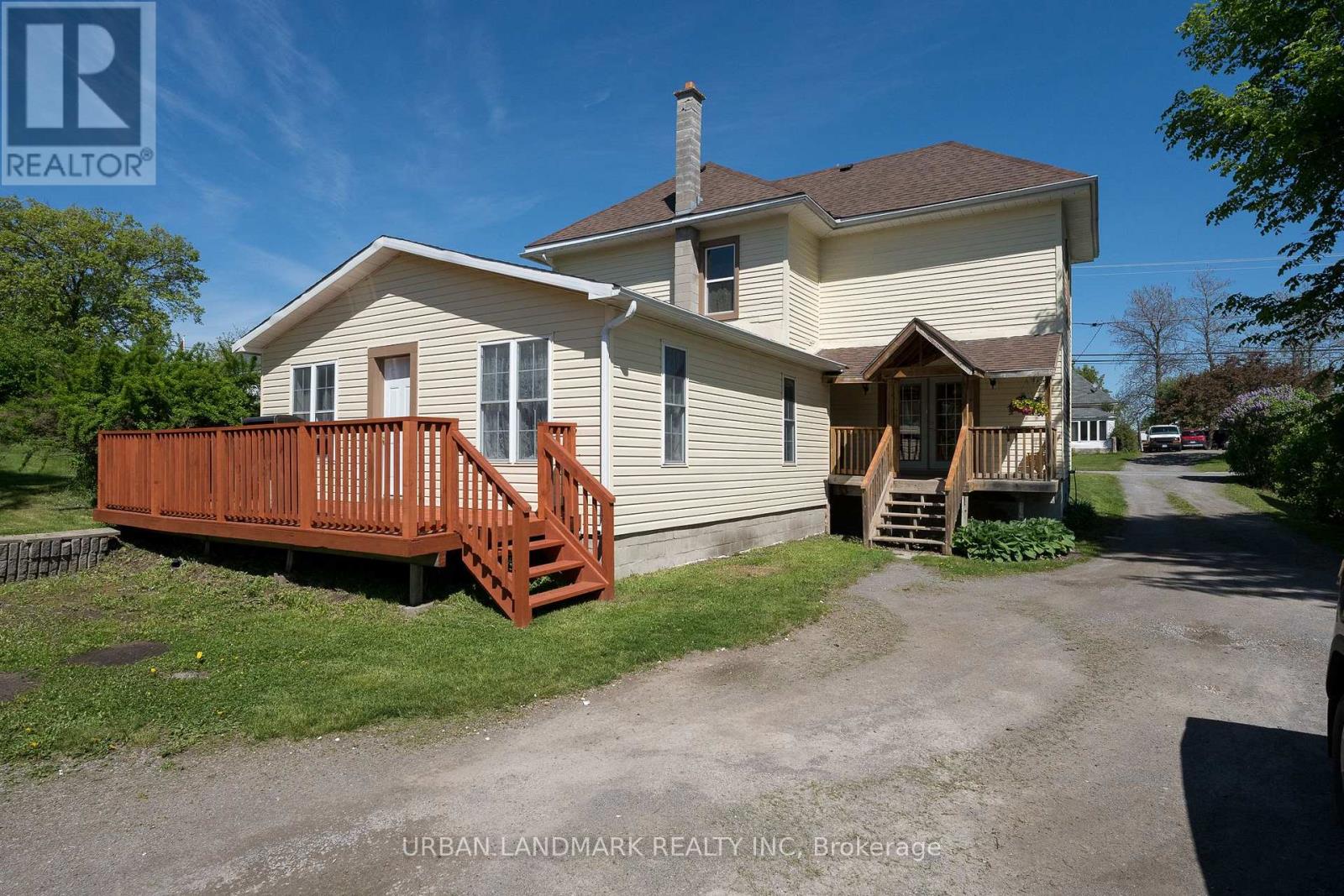 225 ST LAWRENCE STREET W - Image 33