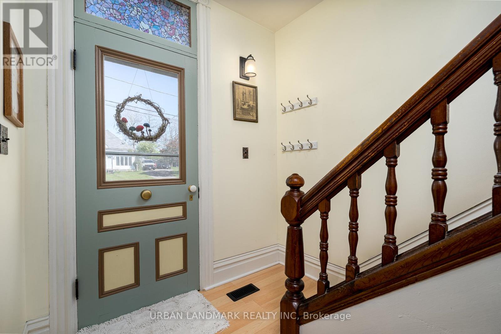 225 ST LAWRENCE STREET W - Image 4