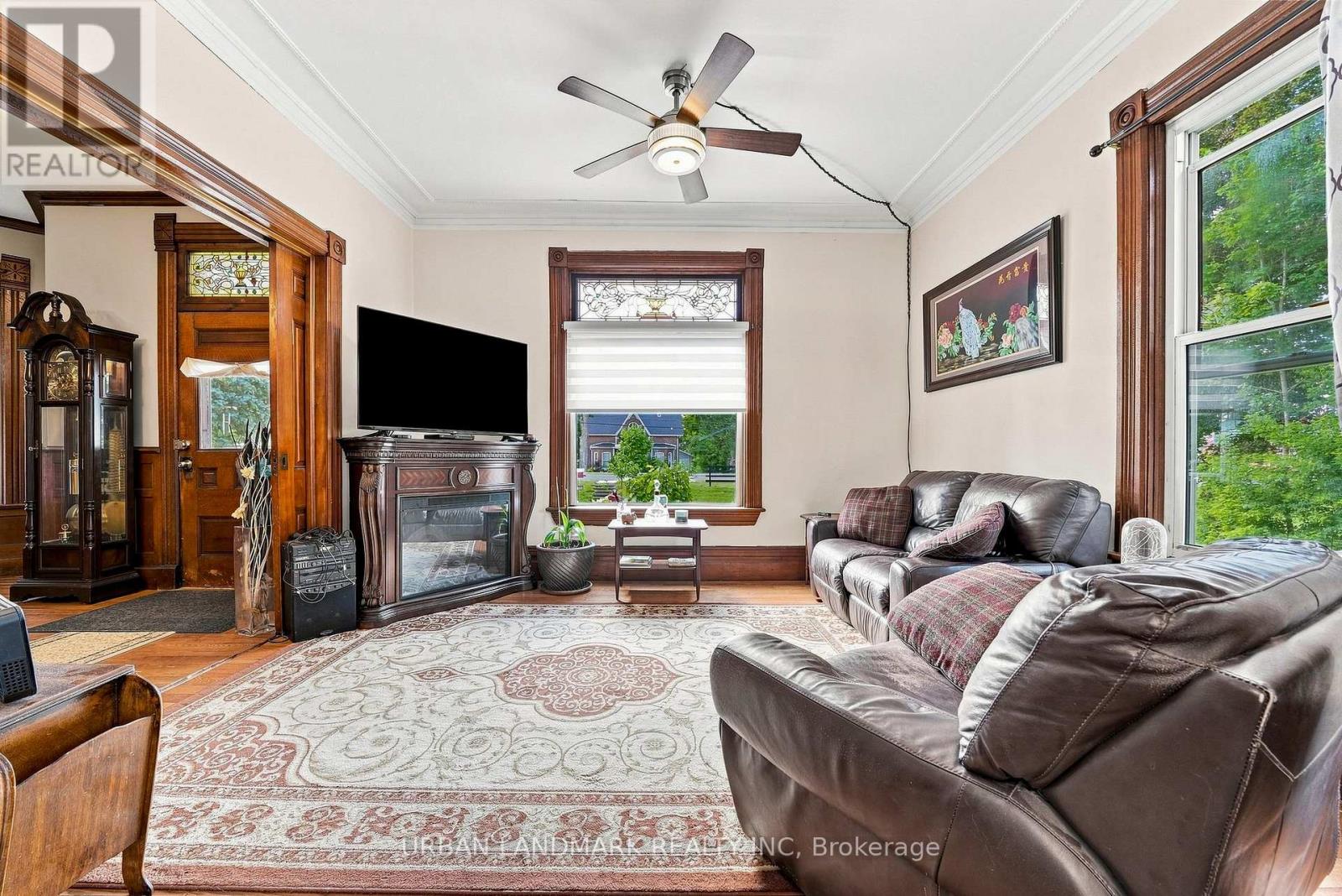 158 ST LAWRENCE STREET E - Image 10
