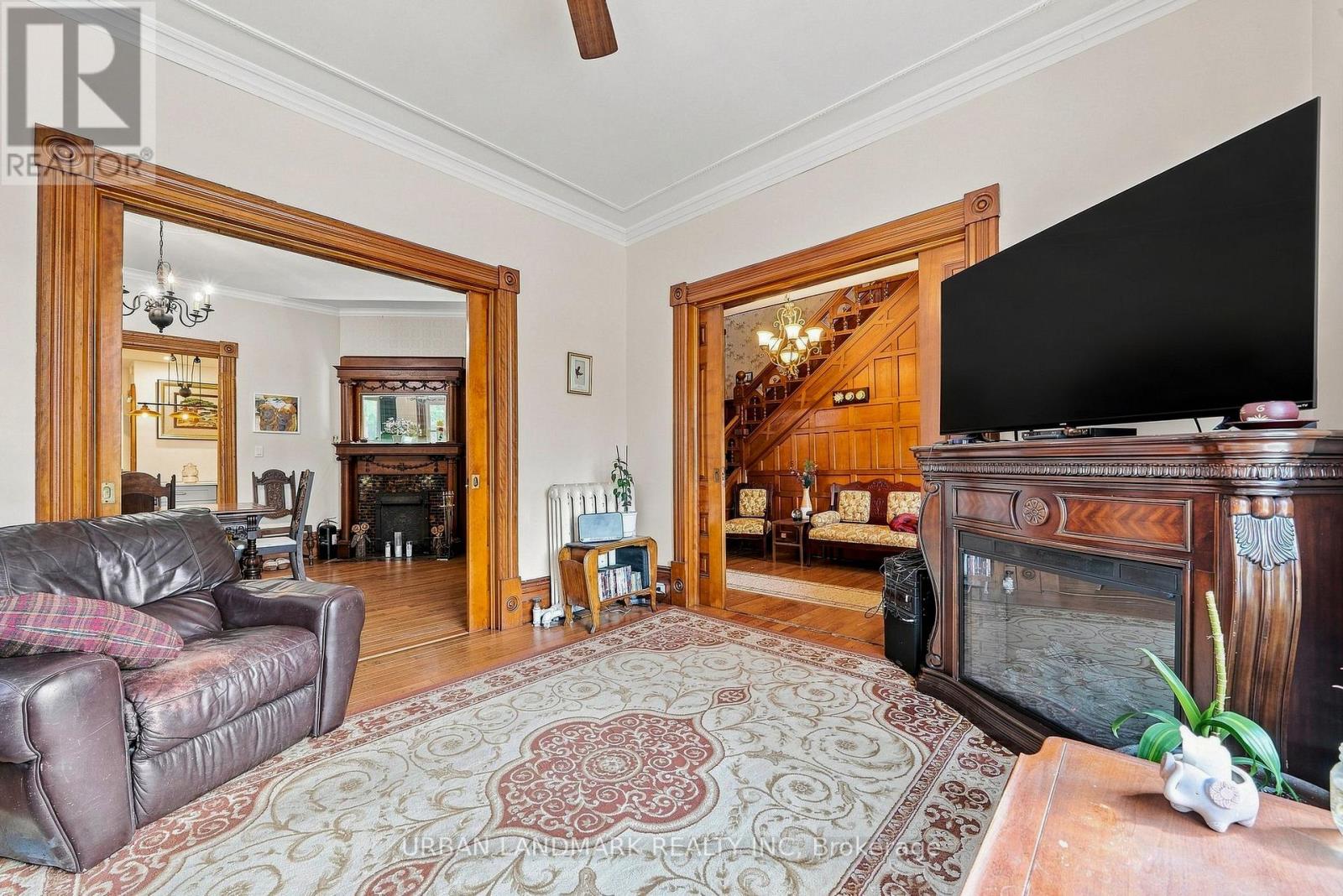 158 ST LAWRENCE STREET E - Image 11
