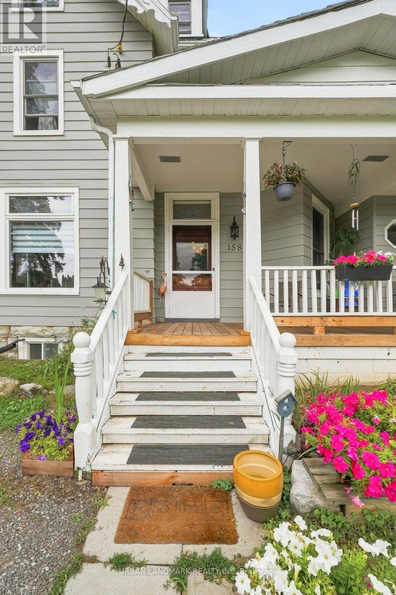 158 ST LAWRENCE STREET E - 2