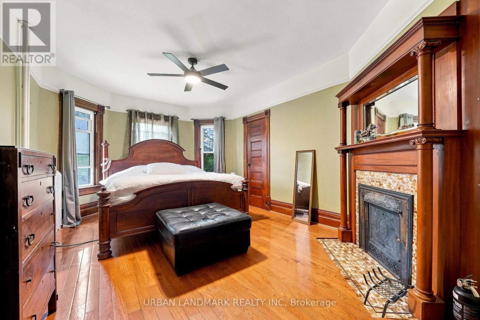 158 ST LAWRENCE STREET E - Image 29