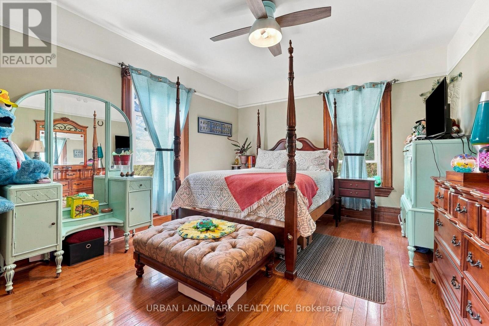 158 ST LAWRENCE STREET E - Image 30