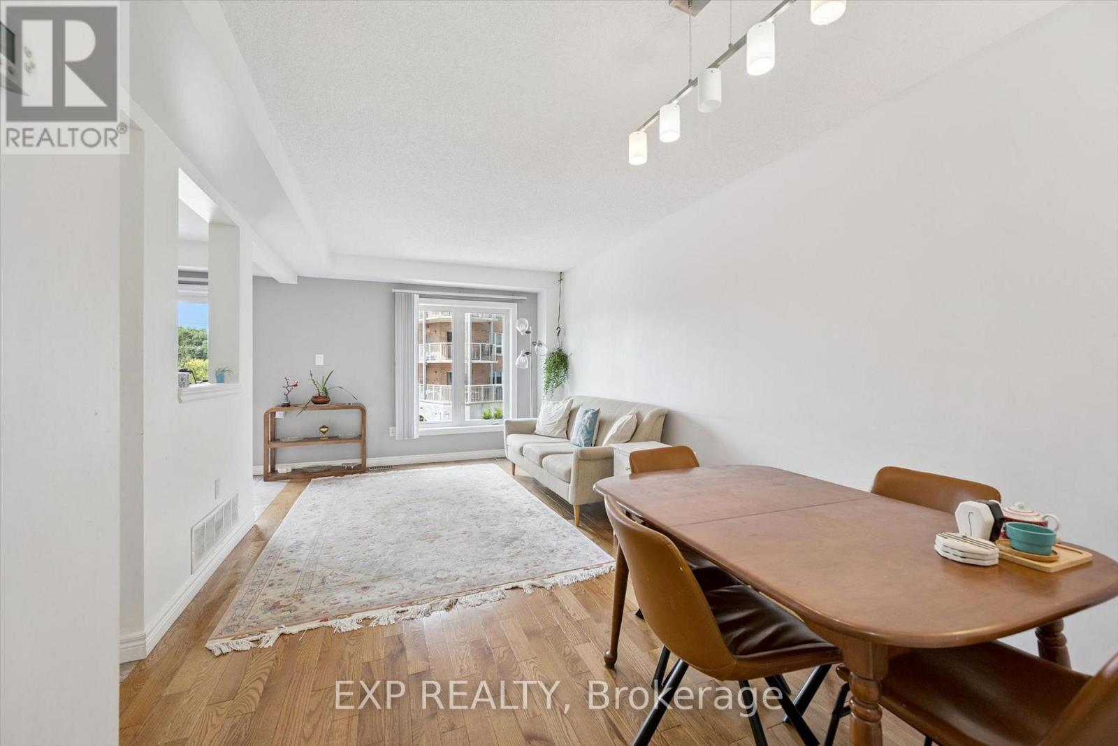 #59 250 AINSLIE STREET S - Image 8
