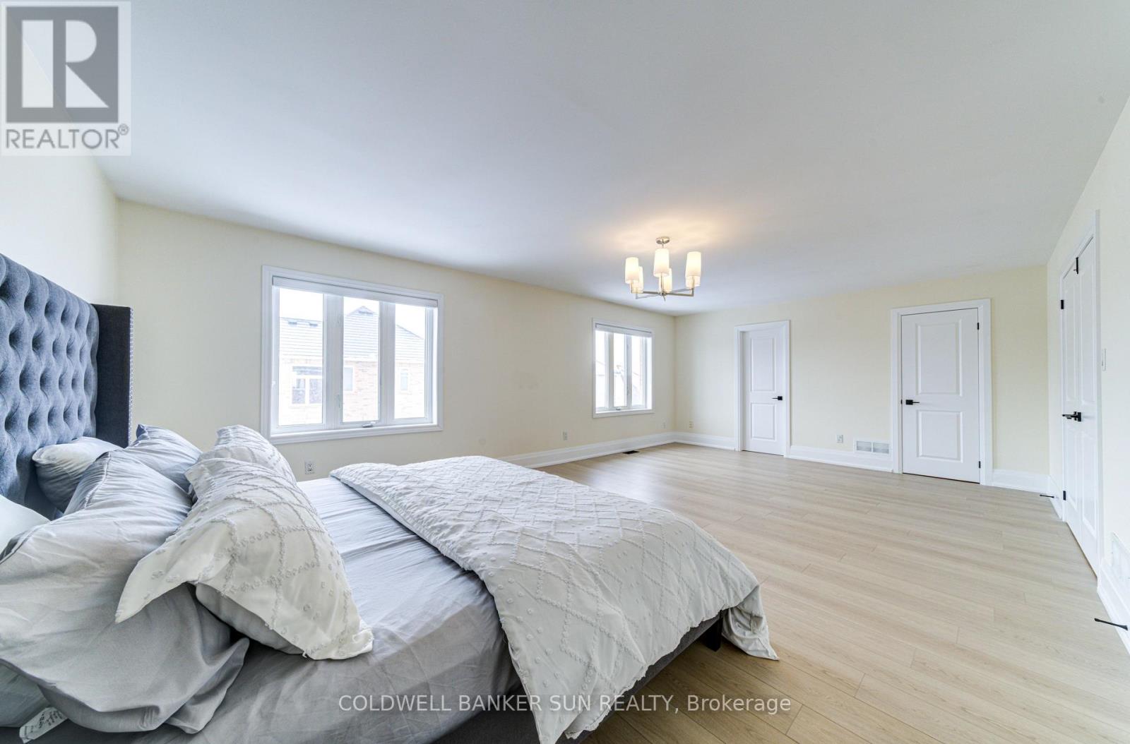 33 ELLIS CRESCENT - Image 43