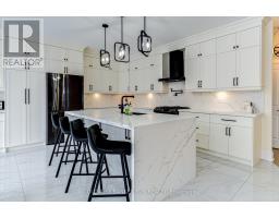 33 Ellis Crescent, Kawartha Lakes, ON K9V0A5 Photo 15