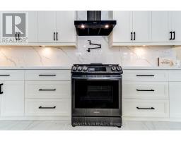 33 Ellis Crescent, Kawartha Lakes, ON K9V0A5 Photo 17