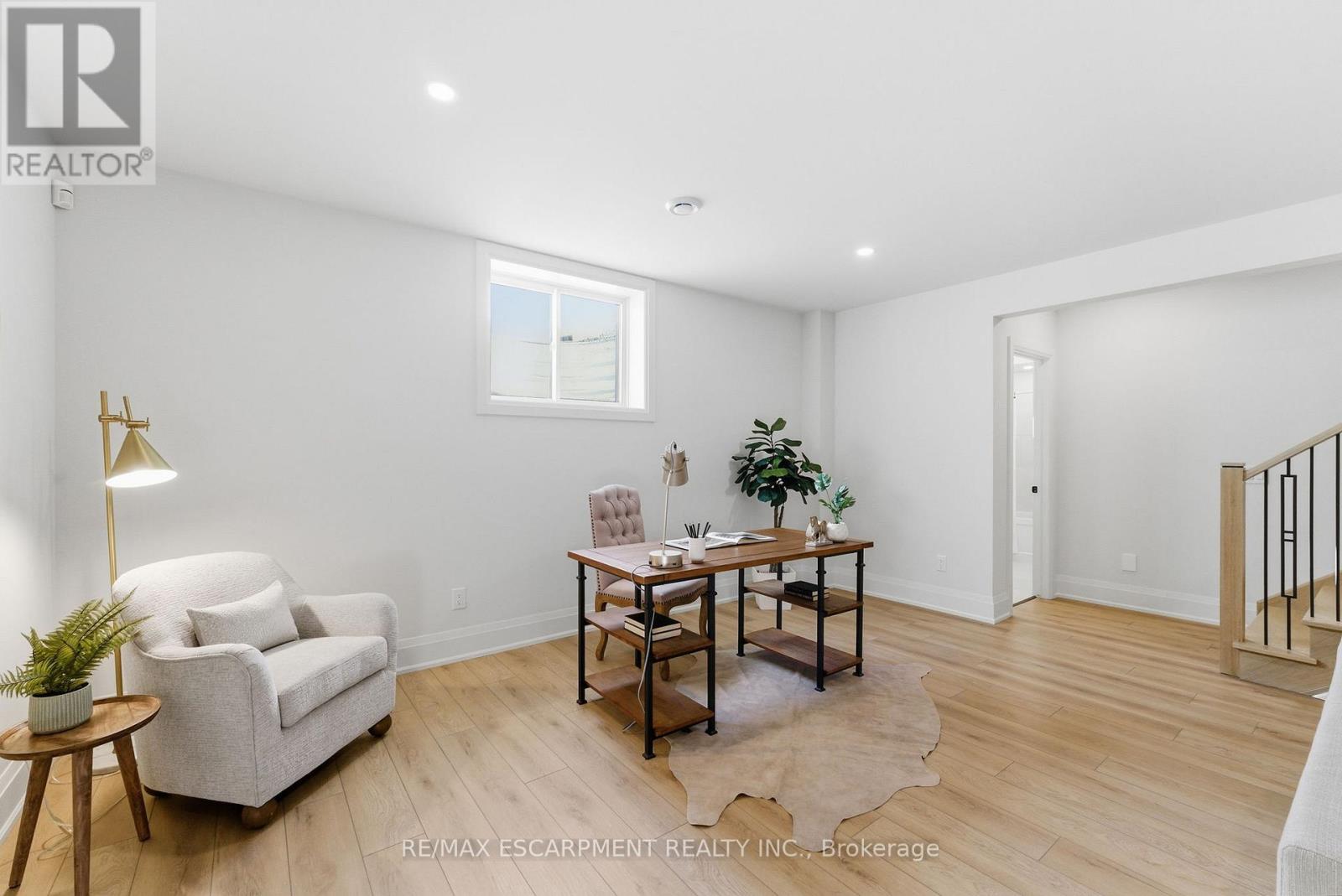 15 OAKLEY DRIVE - Image 25
