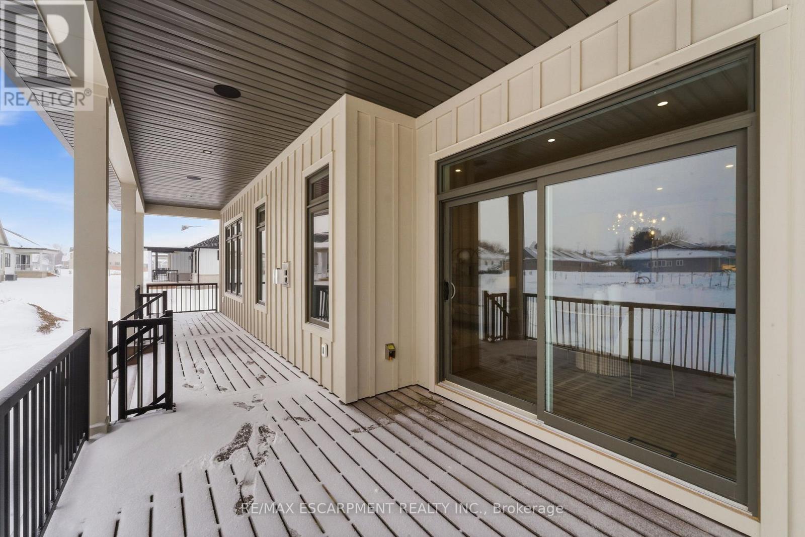 15 OAKLEY DRIVE - Image 33