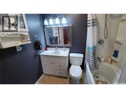 215 Mergens Street, Weyburn, SK S4H1R4 Photo 25