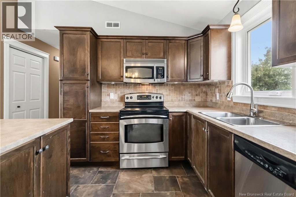 357 Maplehurst Drive - 11