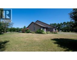 Laundry room - 411 Champagne Road, Sturgeon Falls, ON P2B2L9 Photo 11