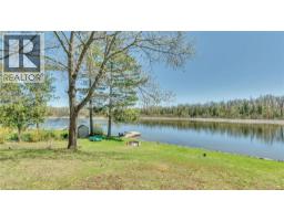 Kitchen - 108 Coldstream Road, Fenelon Falls, ON K0M1N0 Photo 9