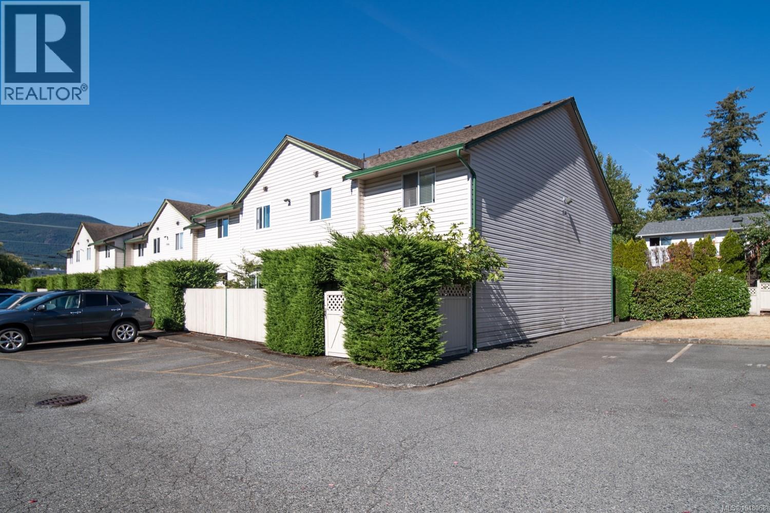#6 1906 Bowen Rd - 1