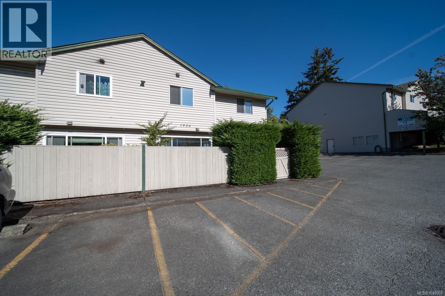 #6 1906 Bowen Rd - 28