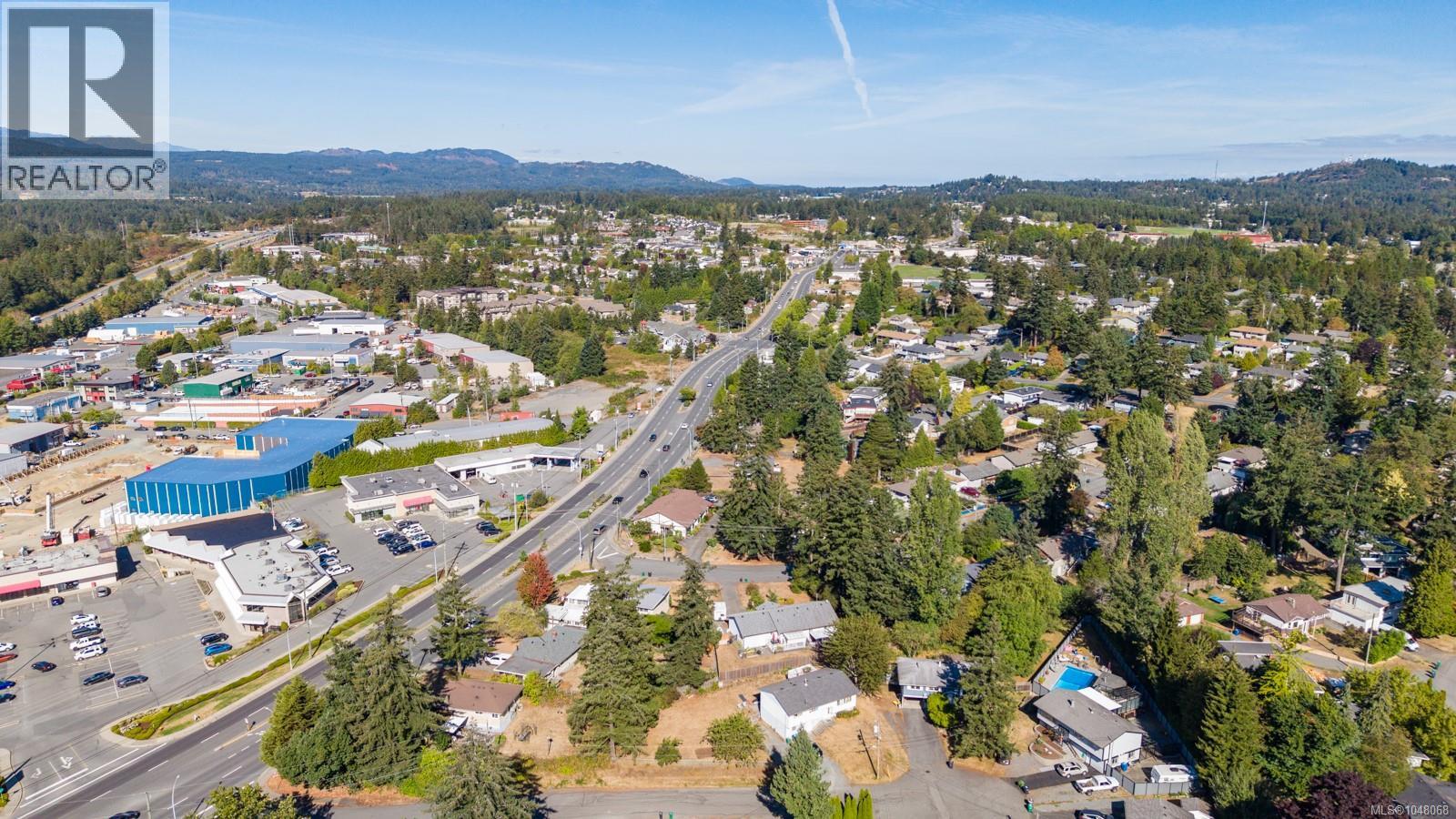 #6 1906 Bowen Rd - Image 22