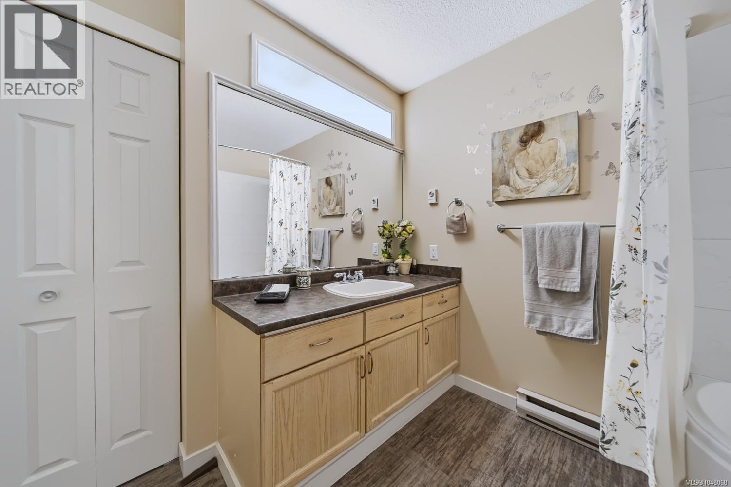 #6 1906 Bowen Rd - 17