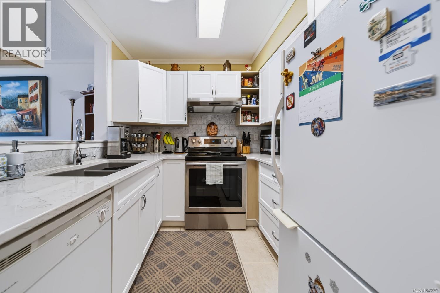 #6 1906 Bowen Rd - Image 11