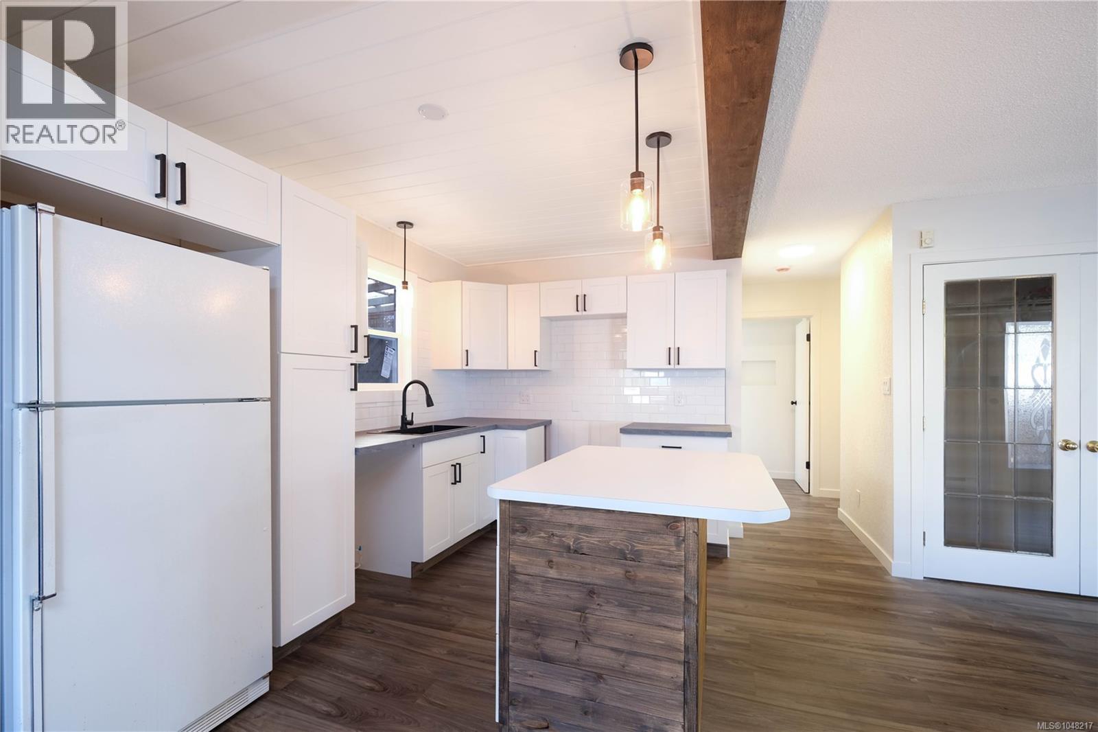 729 Holm Rd - 5