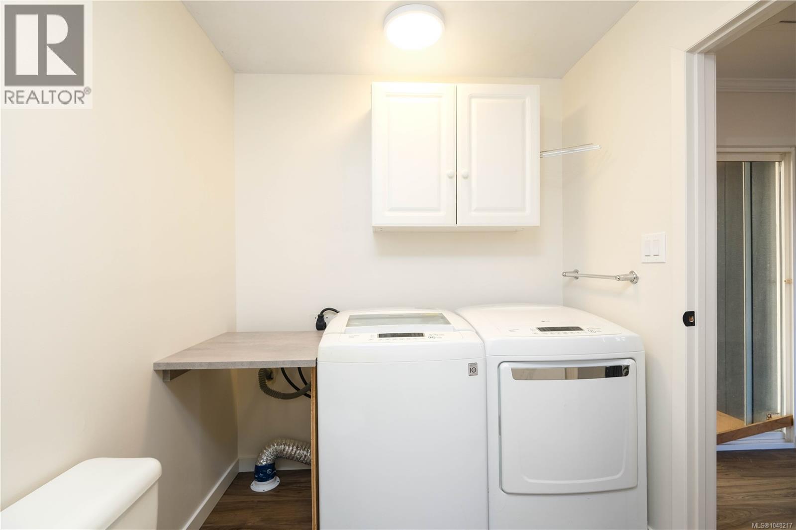 729 Holm Rd - Image 9
