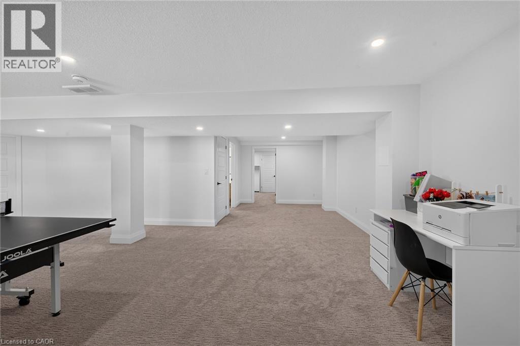 33 MONTURE Street N - Image 29