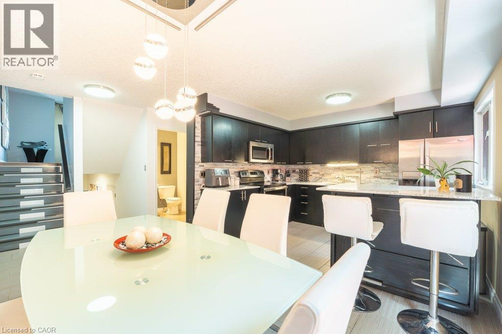 #E33 110 ACTIVA Avenue - 19