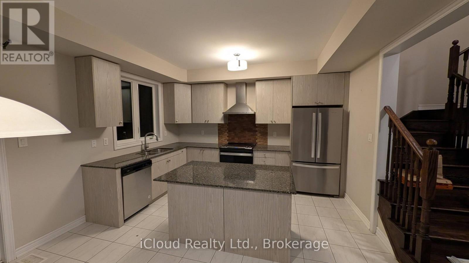 73 Douet Lane, Ajax (South East), Ontario, L1Z0V4, Ajax (South East), Ontario — photo 3 of 5