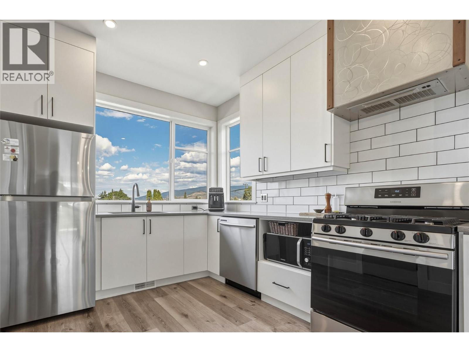 #1 3405 16 Avenue - 15