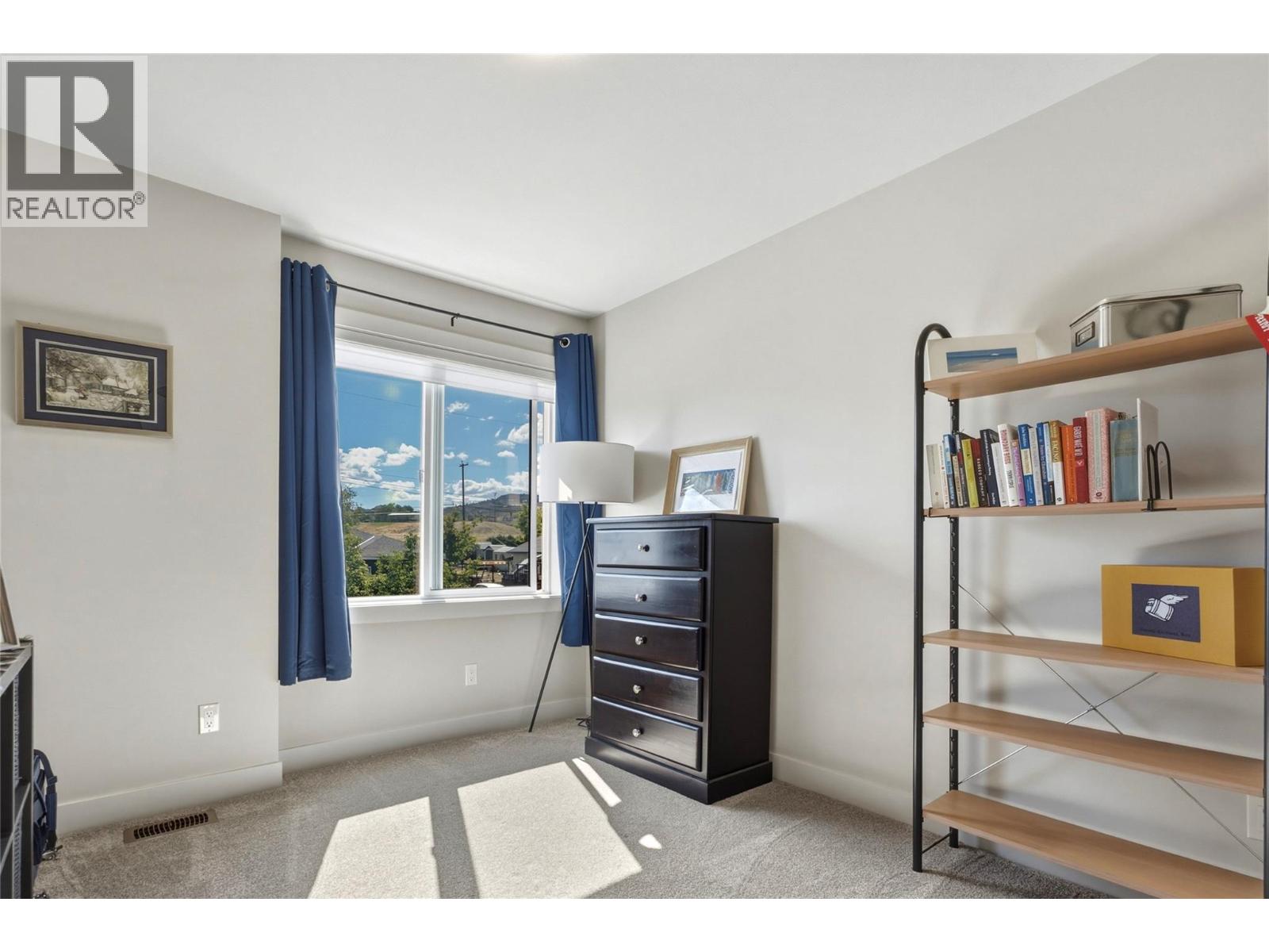 #1 3405 16 Avenue - 23