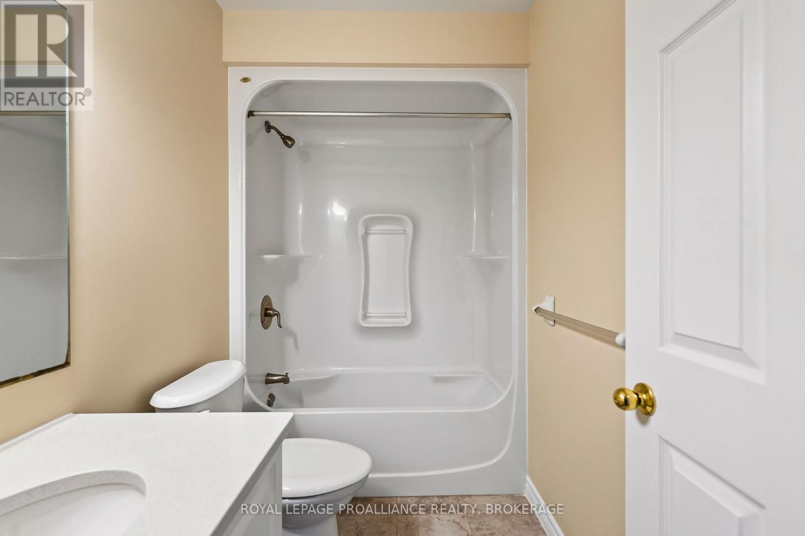 1097 CROSSFIELD AVENUE - Image 15