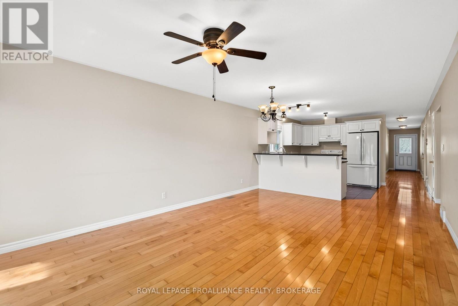 1097 CROSSFIELD AVENUE - Image 24