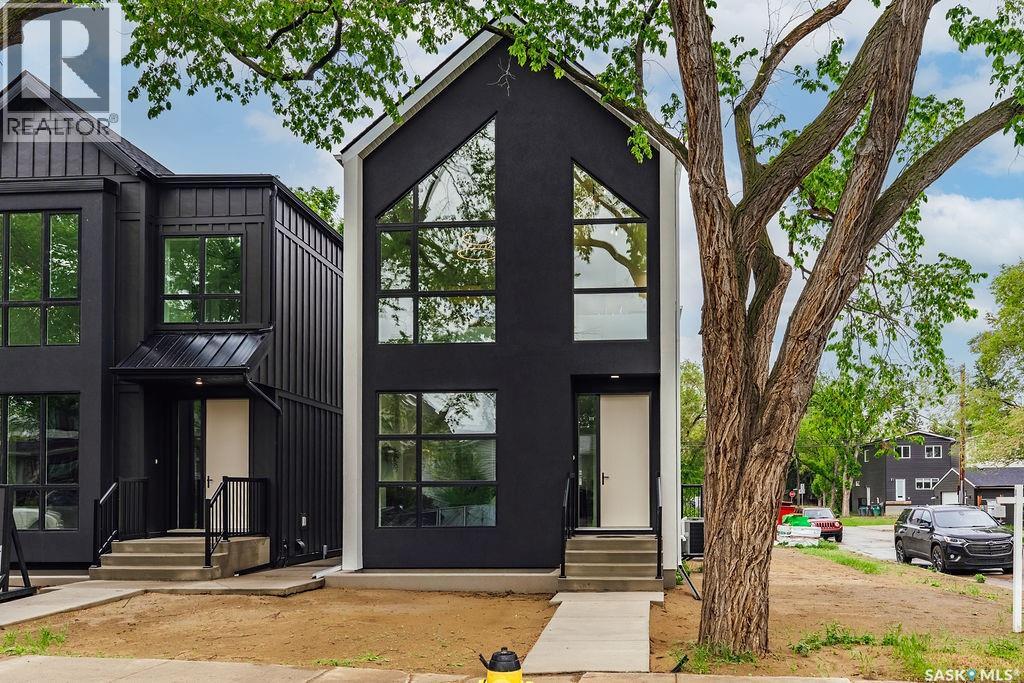 1139 13th STREET E - 1