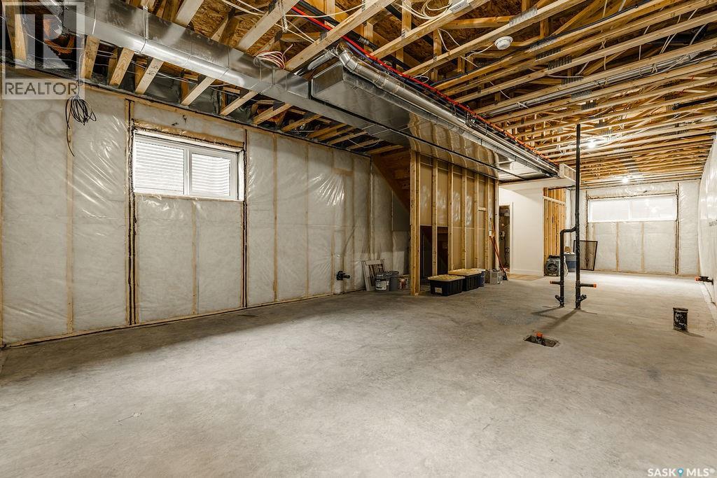 1139 13th STREET E - Image 47