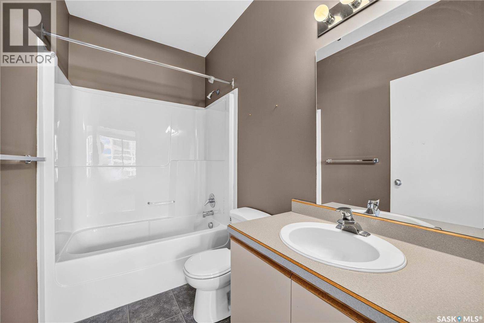 #706 1867 Hamilton STREET - 14