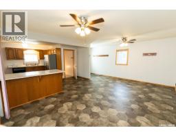 336 Columbia Avenue, Kerrobert, SK S0L1R0 Photo 12