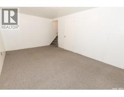 336 Columbia Avenue, Kerrobert, SK S0L1R0 Photo 36