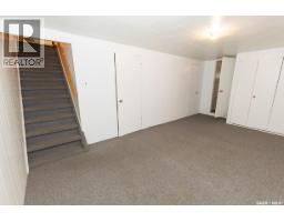 336 Columbia Avenue, Kerrobert, SK S0L1R0 Photo 37