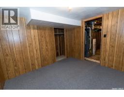 336 Columbia Avenue, Kerrobert, SK S0L1R0 Photo 41